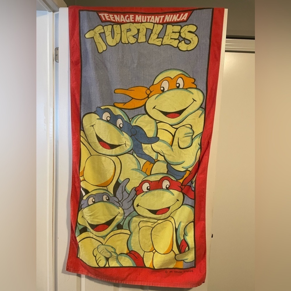 Vintage 1991 Teenage Mutant Ninja Turtles Beach Towel, read